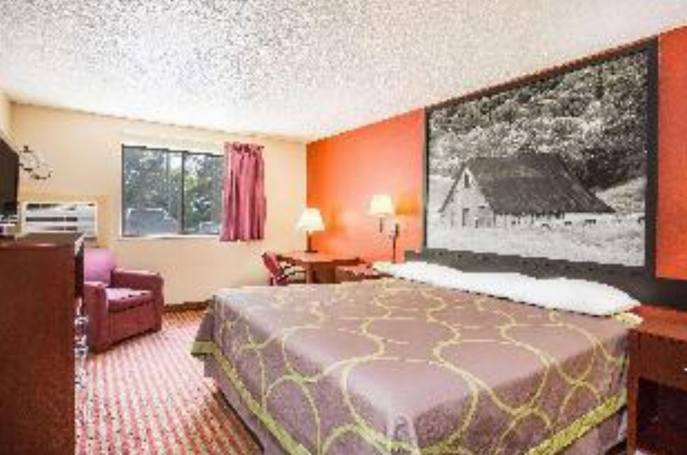 Super 8 by Wyndham Harrisonburg